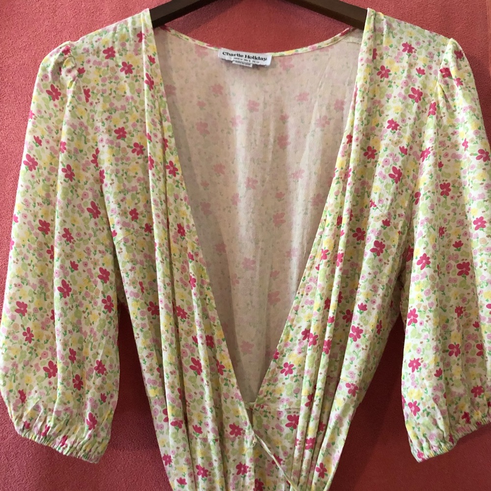 NWOT Charlie Holiday Presley Midi Wrap Dress. Size US 8
